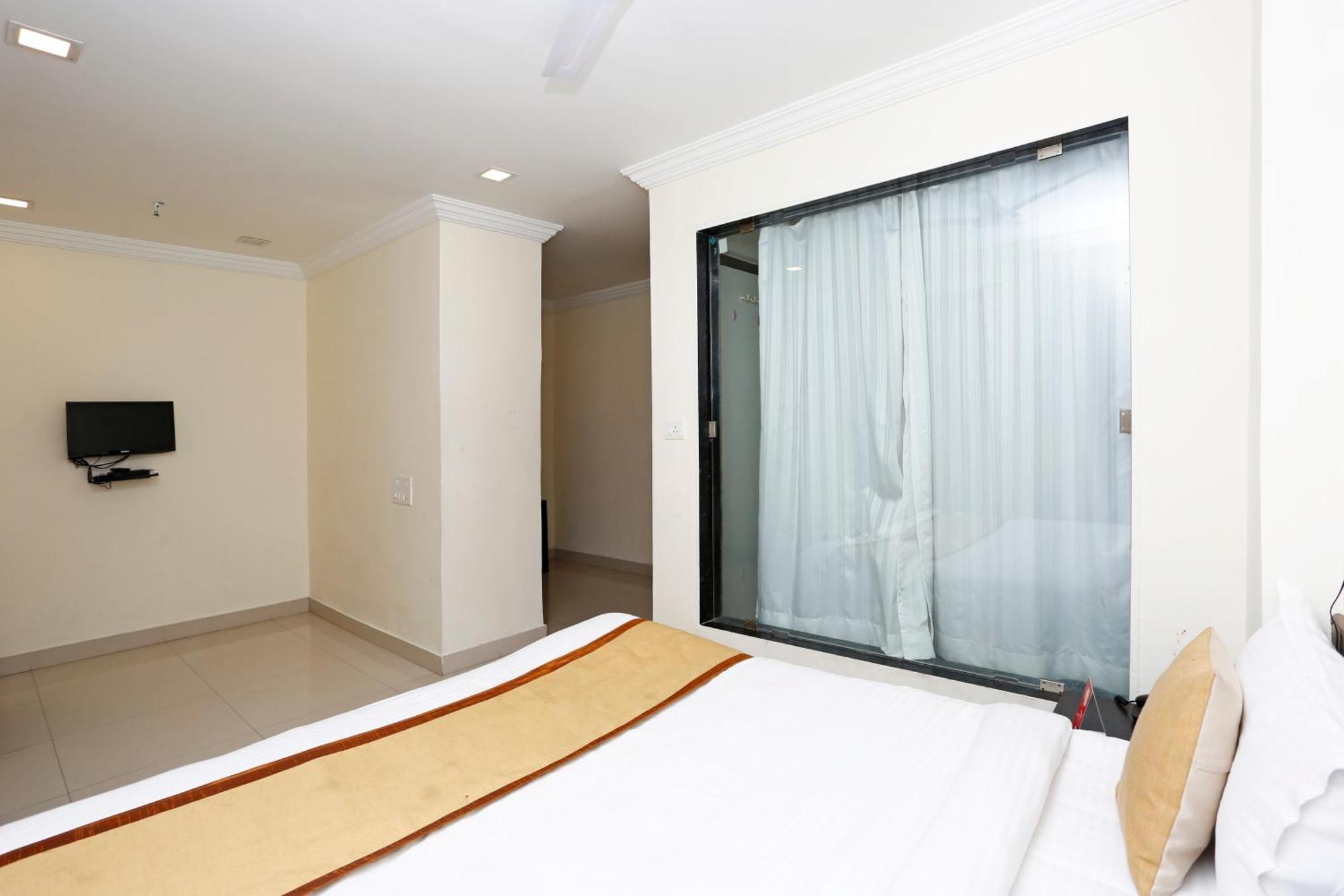 Hotel O Golden Wings ウダイプル エクステリア 写真